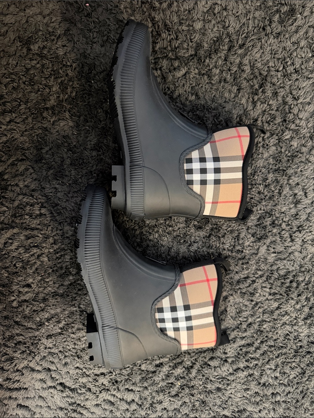 Burberry Black Chelsea Rain Boots with Classic Nova Check size 34 / 2.5 us